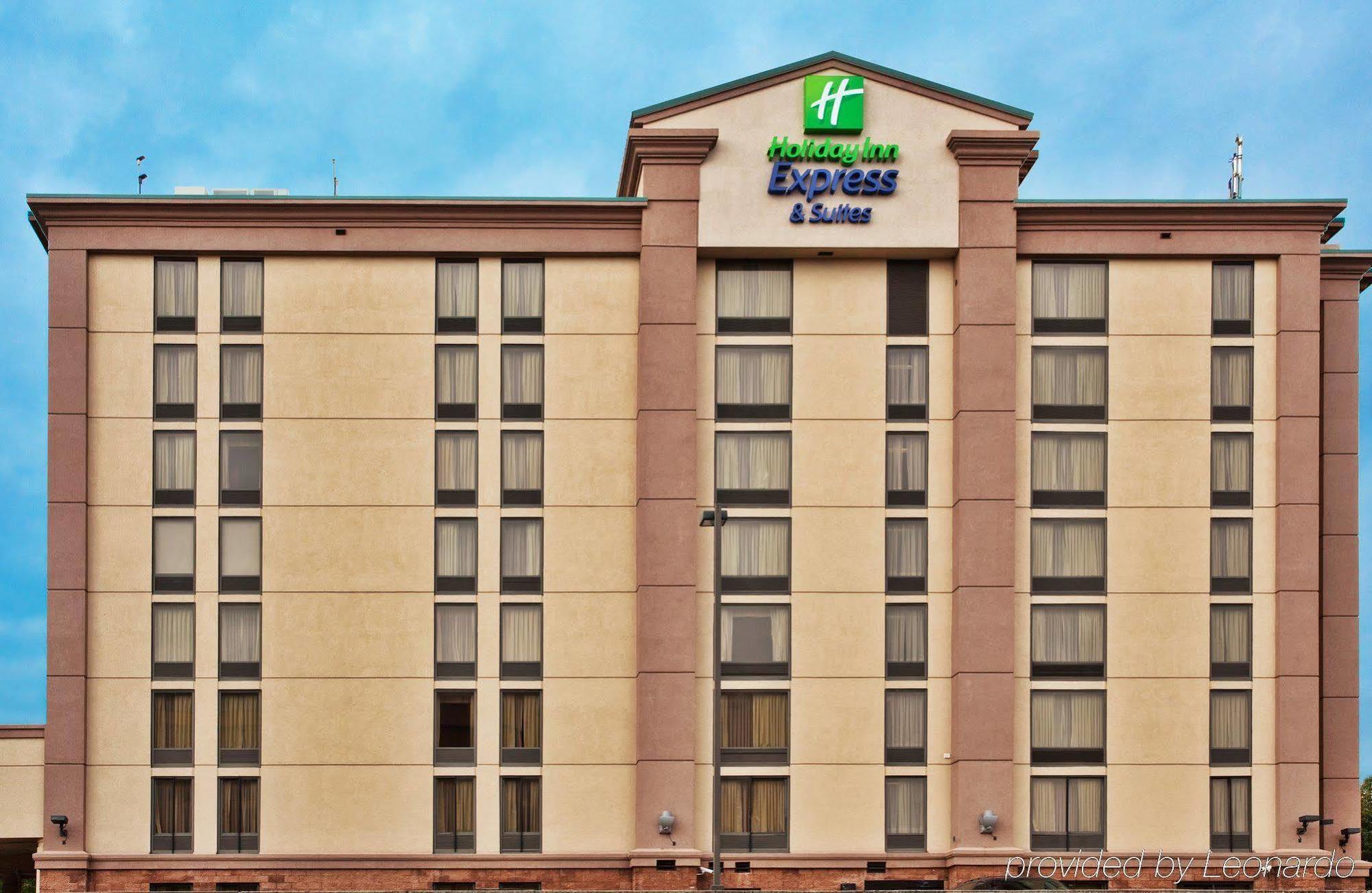 Holiday Inn Express & Suites Atlanta Perimeter Mall Hotel By Ihg Sandy Springs Exterior photo